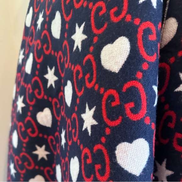 Gucci poncho - Picture 8 of 11